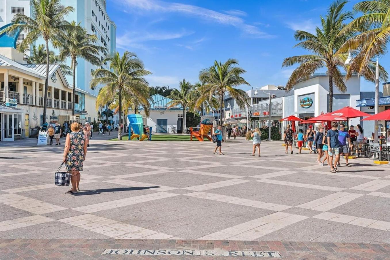 Modern 2Br Oasis Mins To Beach & Casino Db2 デイニア・ビーチ エクステリア 写真