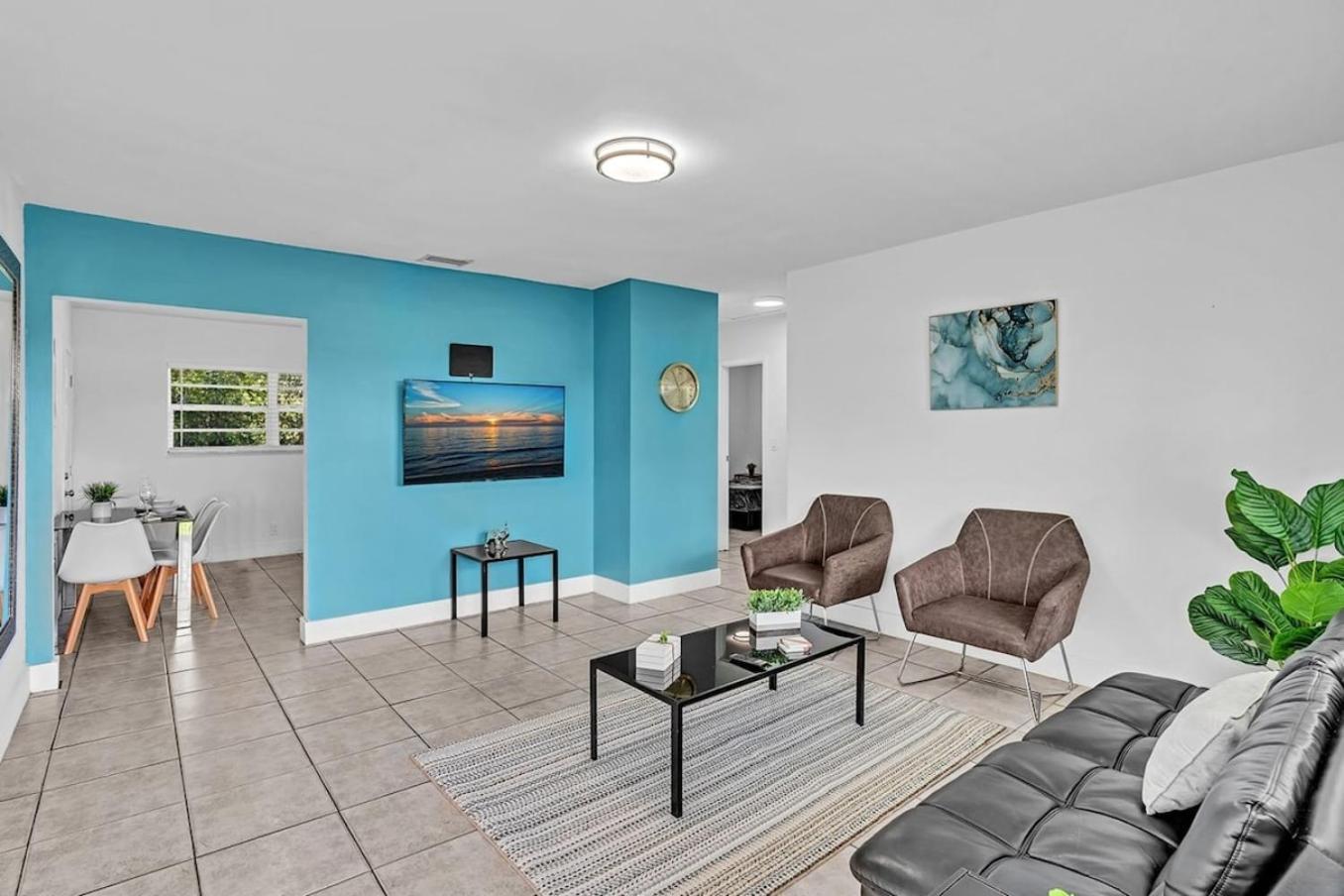 Modern 2Br Oasis Mins To Beach & Casino Db2 デイニア・ビーチ エクステリア 写真